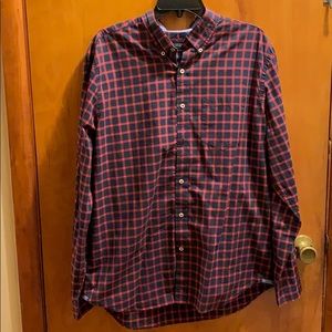 American eagle button down